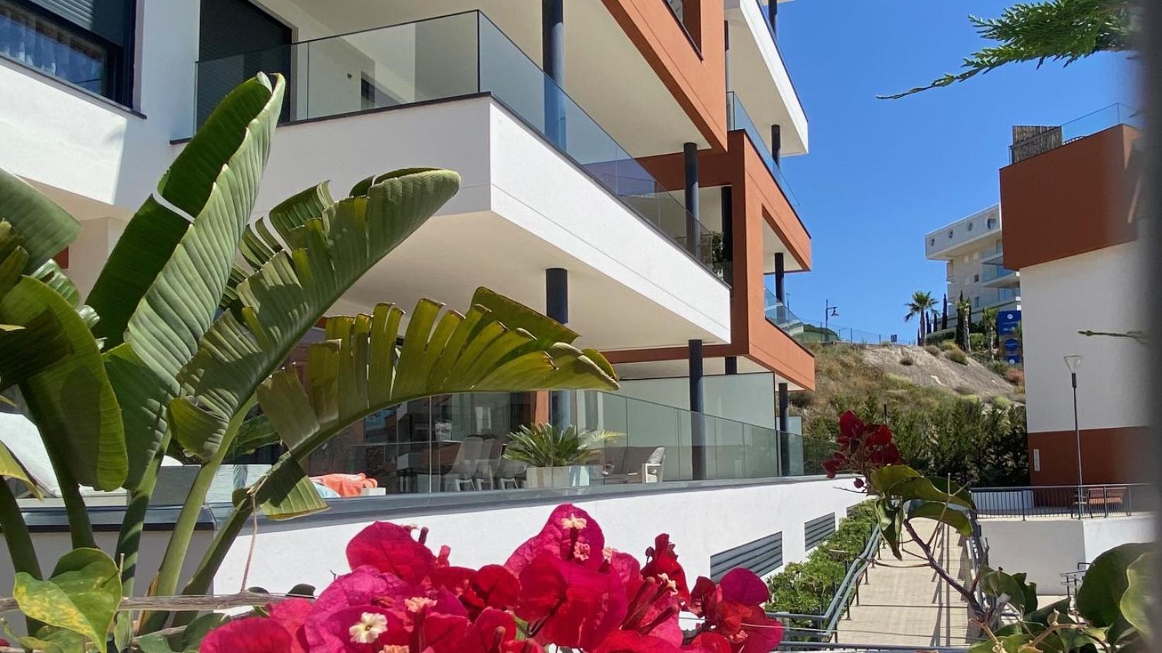 Blue Lady By The Sea Apartment Фуeнхирола Екстериор снимка